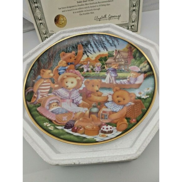 Collector's Plate - TEDDY BEAR PICNIC by CAROL LAWSON - Franklin Mint - Picture 6 of 8